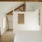 L'annexe Singuliere 3*